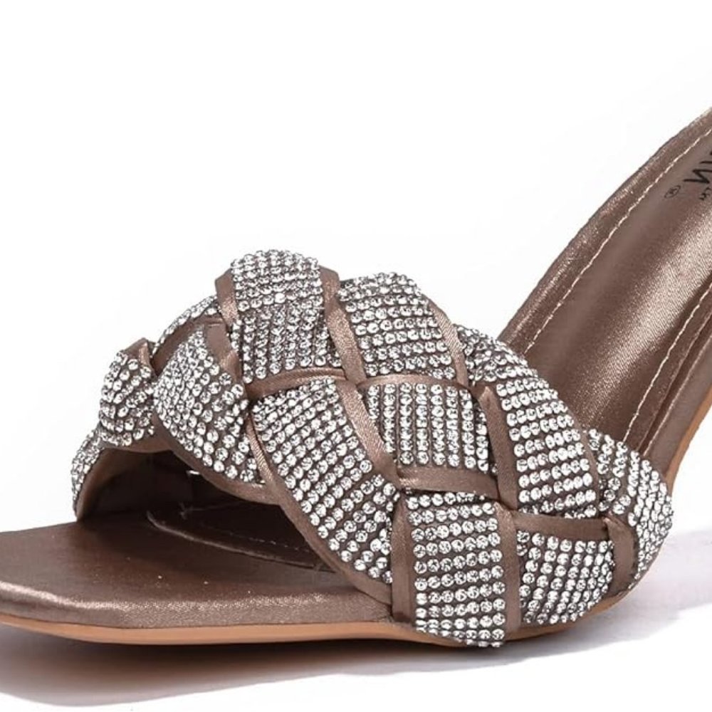 NWT CAPE ROBBIN REWIND SATIN NUDE RHINESTONE HEELS 5.5 - Picture 2 of 16